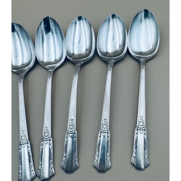 International Silver Rogers 1940 TREASURE Silverplate Place Oval Soup Spoons - Picture 3 of 10